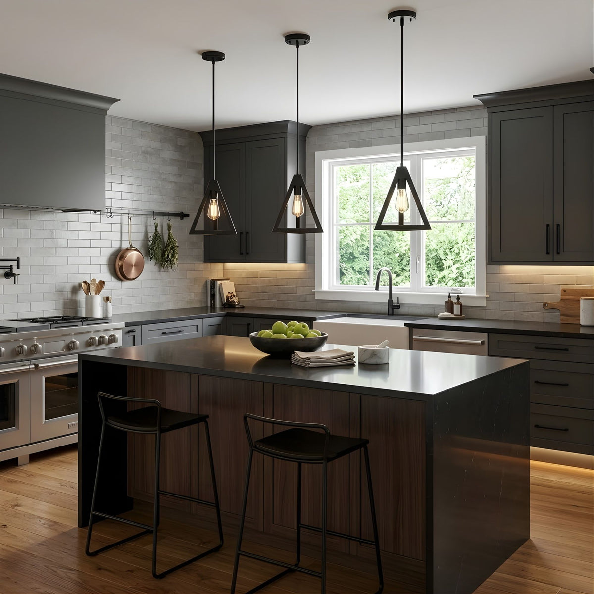 Vivio Astra 1-Light Triangle Pendant - MB