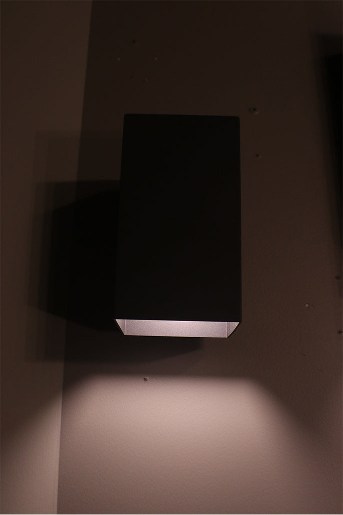 Modern black rectangle outdoor led lights - Vivio Lighting