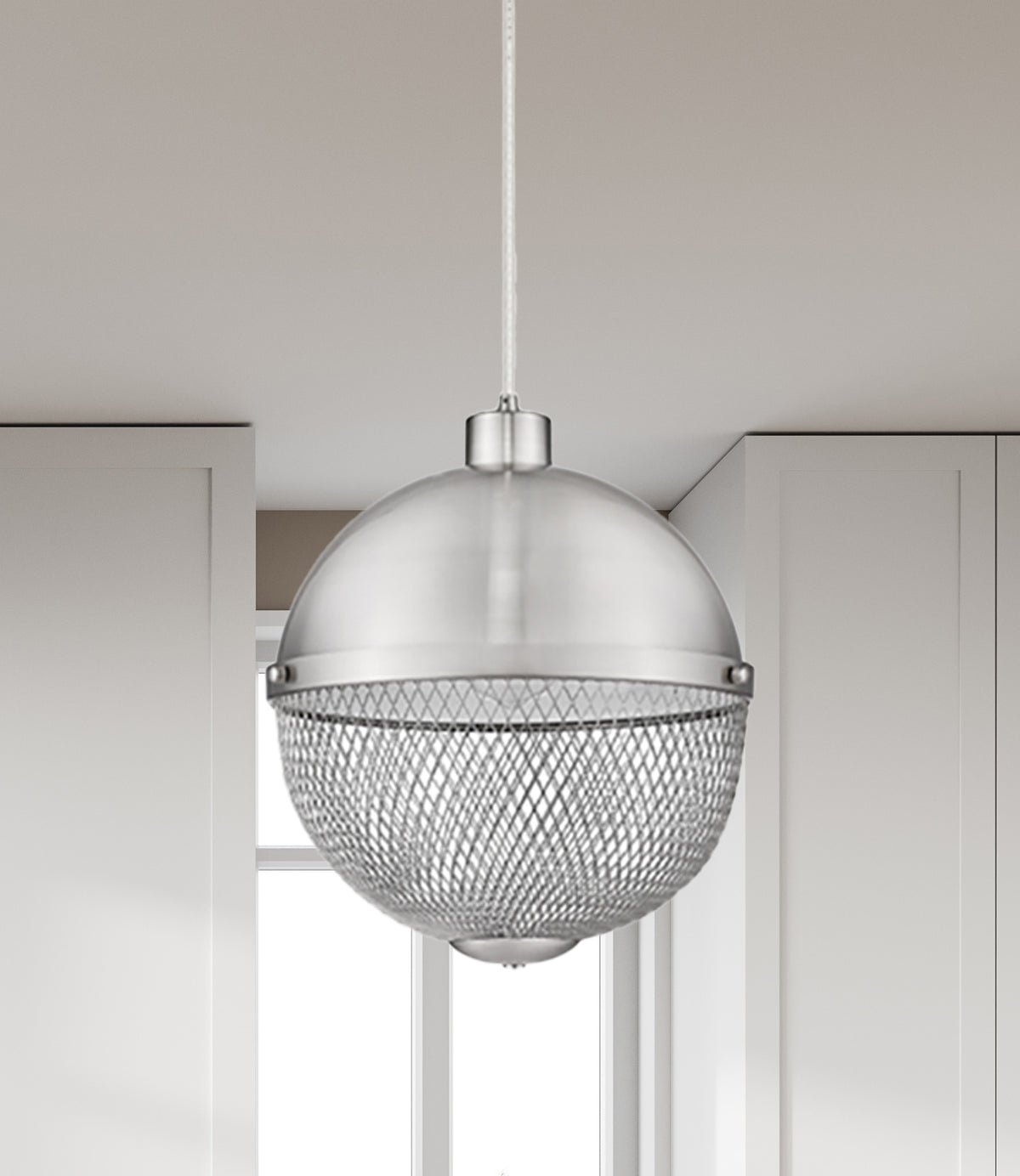 Metal mesh pendant light fixture hanging